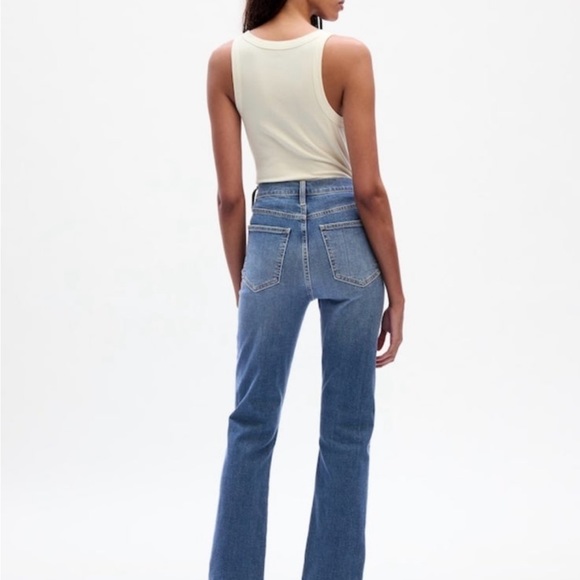 Brand new with tags! Gap Kick Fit High Rise Jeans with Washwell - Picture 2 of 7